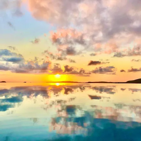 Luxury With Private Infinity Pool 别墅 Kardhakáta