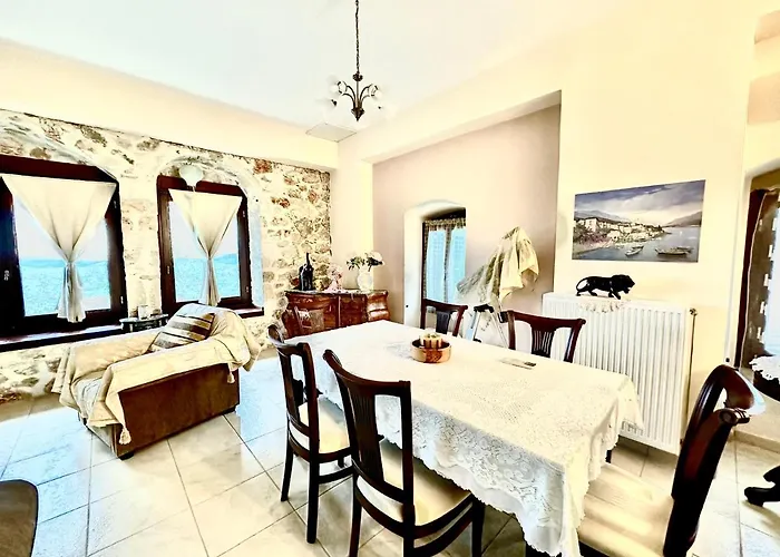 Luxury With Private Infinity Pool * Kardhakáta