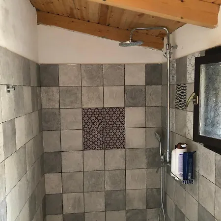 Luxury With Private Infinity Pool Kardhakáta